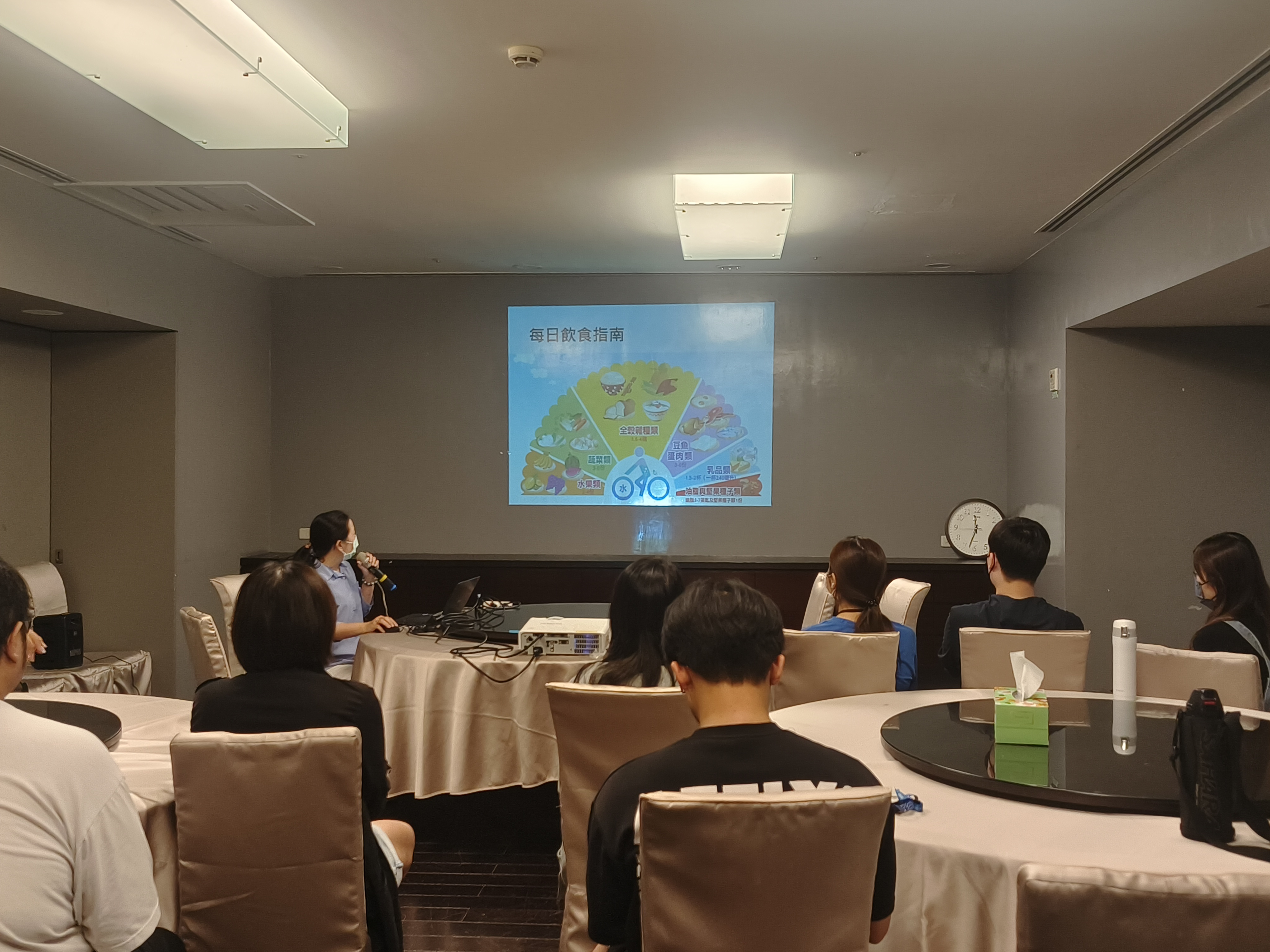 華泰電子感謝有您! 模範員工榮耀時刻